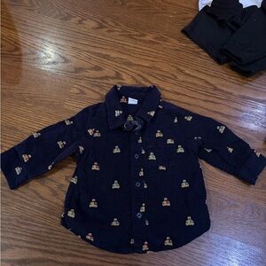 GAP baby Button Down Shirt with Bear Pattern 6-12M